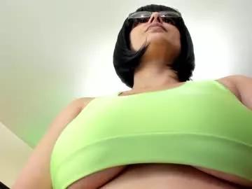Bbw cam rooms: Check out the joy of interacting and cam 2 cam with our gorgeous strippers, who will teach you all about persuasion and wishes with their steaming hot physiques.