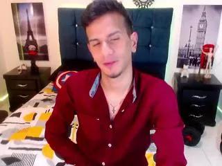 justin_house from Flirt4Free is Freechat