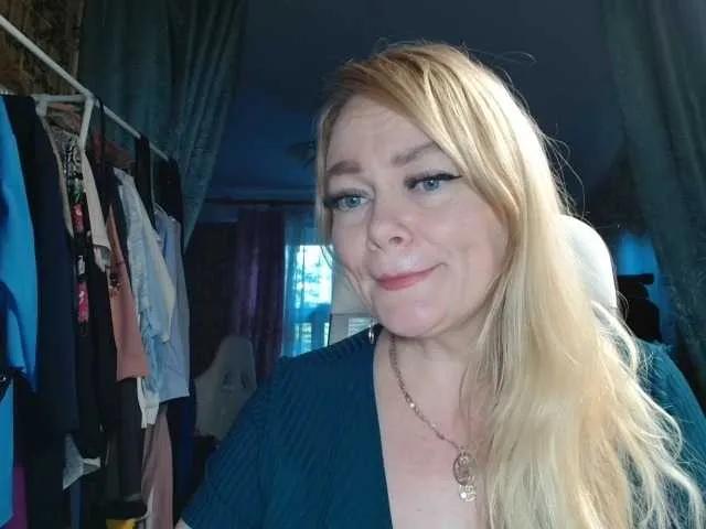 -favoriteblonde- from BongaCams is Freechat