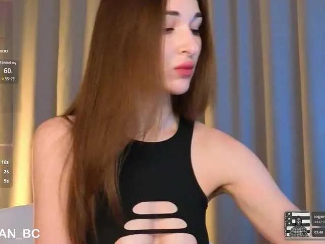 -Vivian- from BongaCams