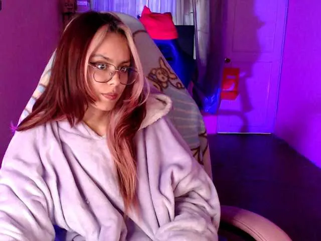 7Hana7 from BongaCams