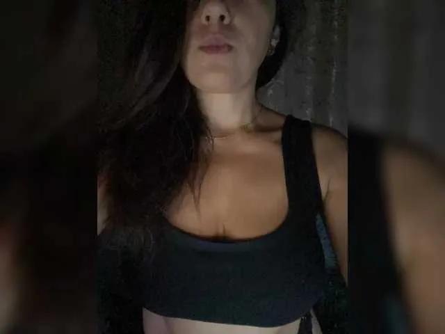 addddiss from BongaCams