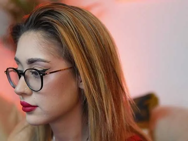 AileenKiss from BongaCams is Freechat