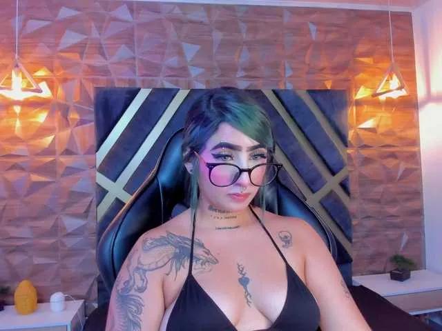 Alahia-Dangelo from BongaCams