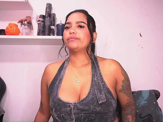ale-evanz from BongaCams is Freechat