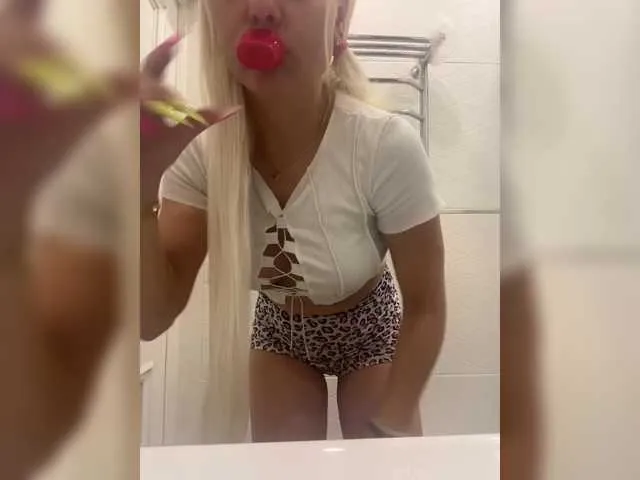 AlisaKisa555 from BongaCams