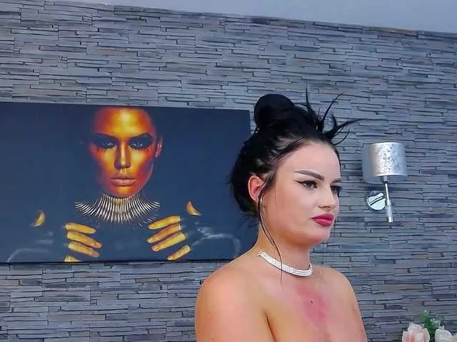 Allana-Doll from BongaCams