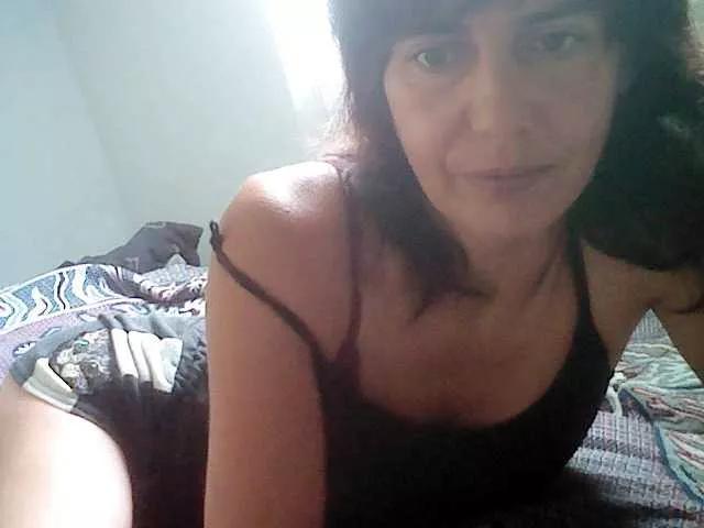 Amalia-Cori from BongaCams