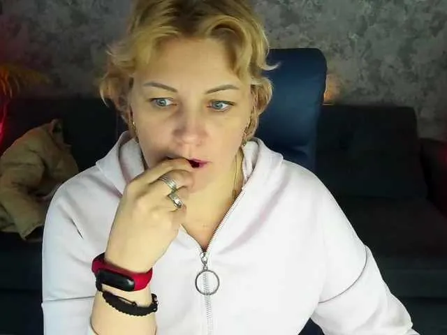 AmaraNights from BongaCams is Freechat