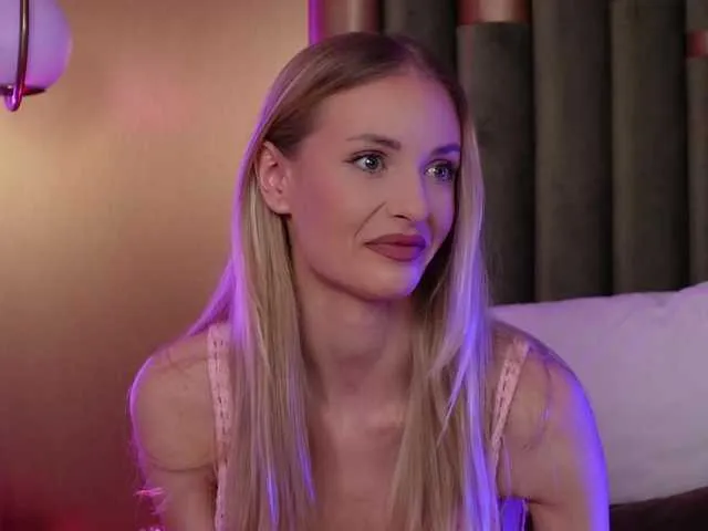 AmeliaAngell from BongaCams is Freechat