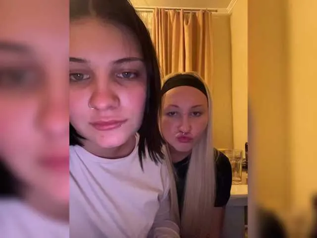 Angelichotkisss from BongaCams is Freechat