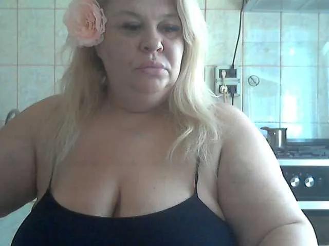 AriannaMilf from BongaCams