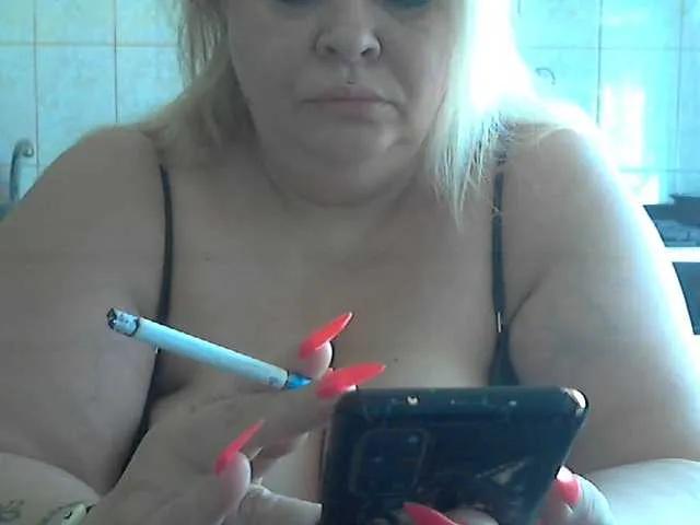 AriannaMilf from BongaCams
