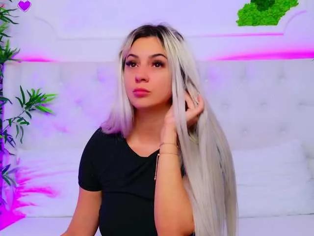 AriannaSins from BongaCams