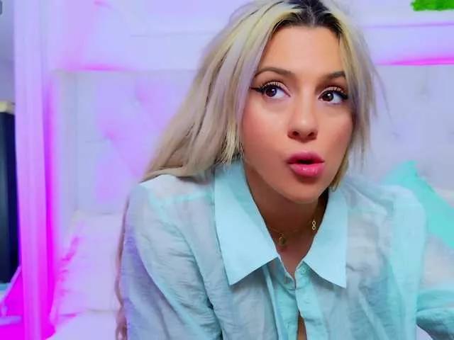 AriannaSins from BongaCams