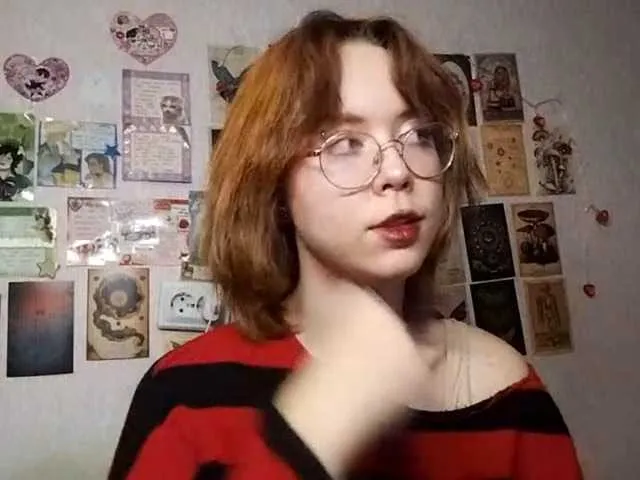 AthenaPopple from BongaCams