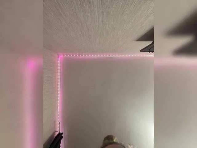 BabyCute8 from BongaCams