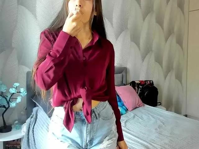 Bambiiiii from BongaCams