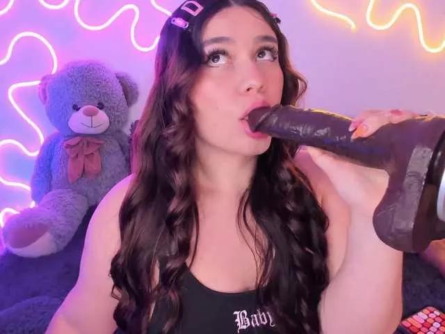 Girls: try live performances with matured performers, from dancing to quirks, in a variety of beautiful sex cams.