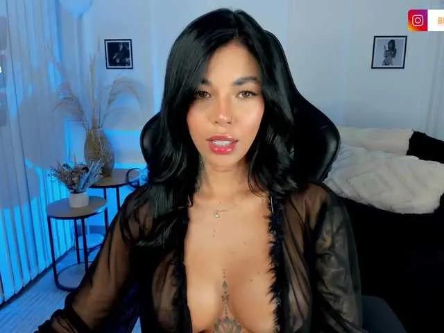 BellaRossi from BongaCams