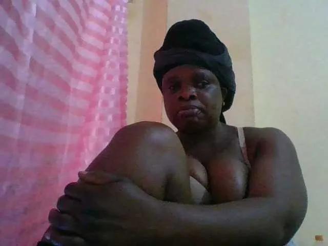 bigboobies2 from BongaCams