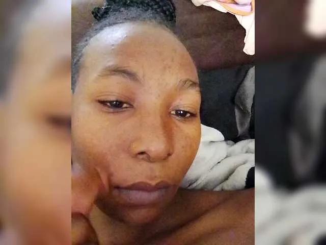 Blackvie from BongaCams is Freechat
