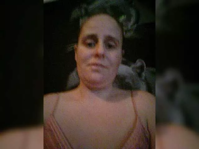 Brenda4pup from BongaCams