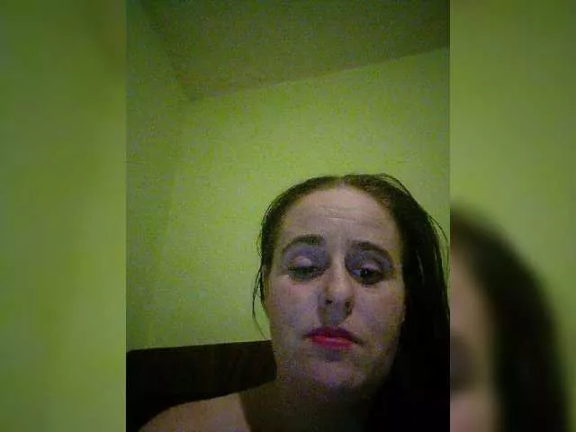 Brenda4pup from BongaCams