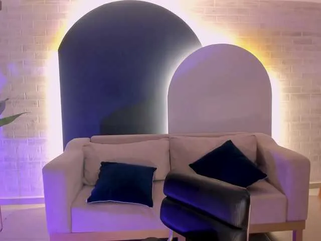 BrendaKoleman from BongaCams