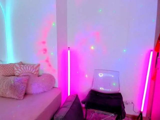 Carolalen from BongaCams