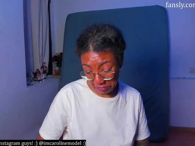 CarolineS from BongaCams is Freechat