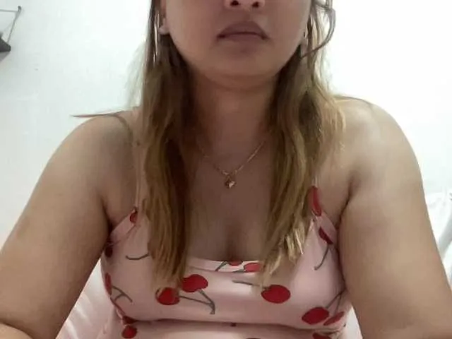 carolinexx03a from BongaCams is Freechat