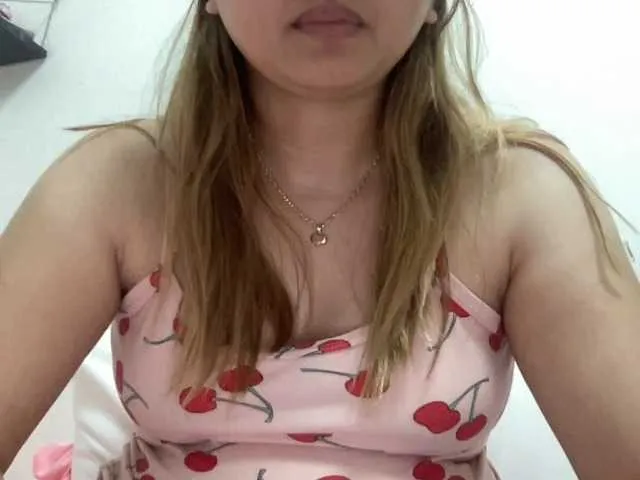 carolinexx03a from BongaCams is Freechat