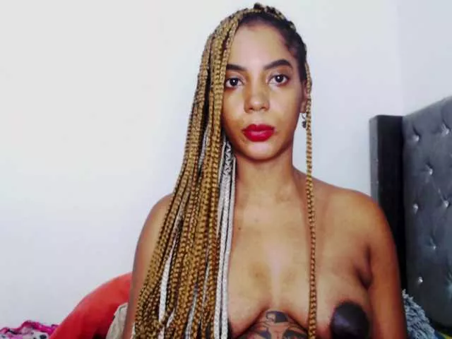 Cata-Santana from BongaCams