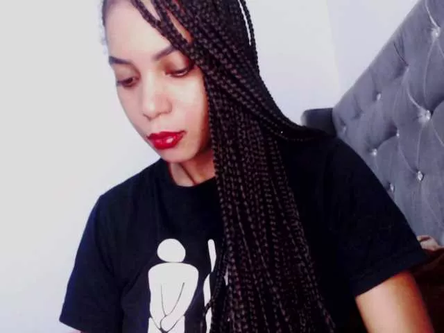 Cata-Santana from BongaCams
