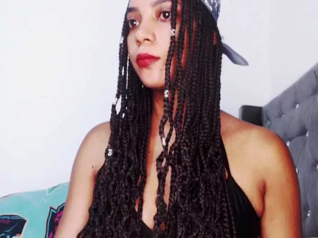 Cata-Santana from BongaCams