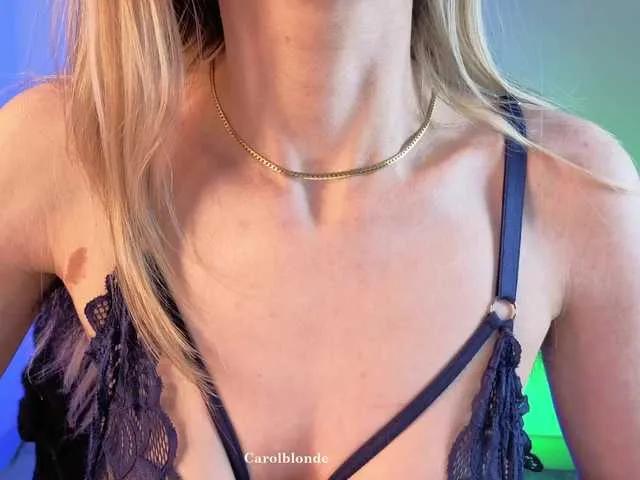 Charlotte-glasses from BongaCams is Freechat