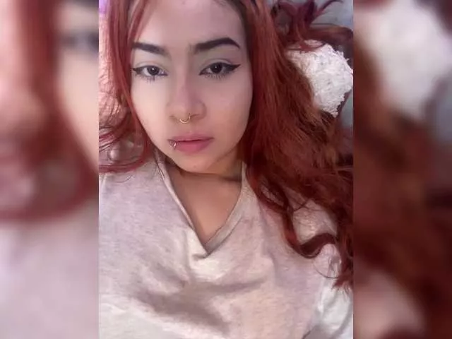 Coralwells from BongaCams