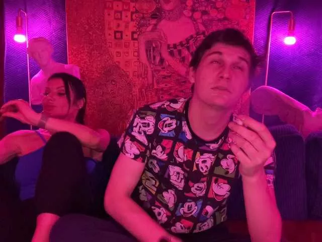 Coupleludique from BongaCams