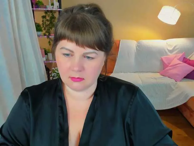 CrystaalStaar from BongaCams