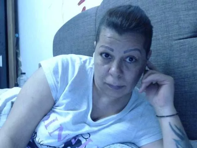 Diamonddesiree from BongaCams