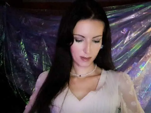 DizaKitty from BongaCams