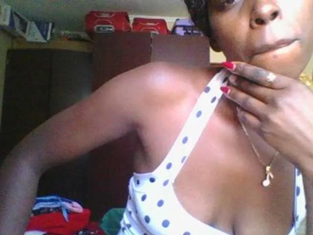 Dizzydose1 from BongaCams