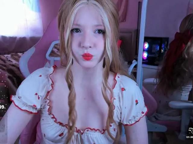 DollRose from BongaCams