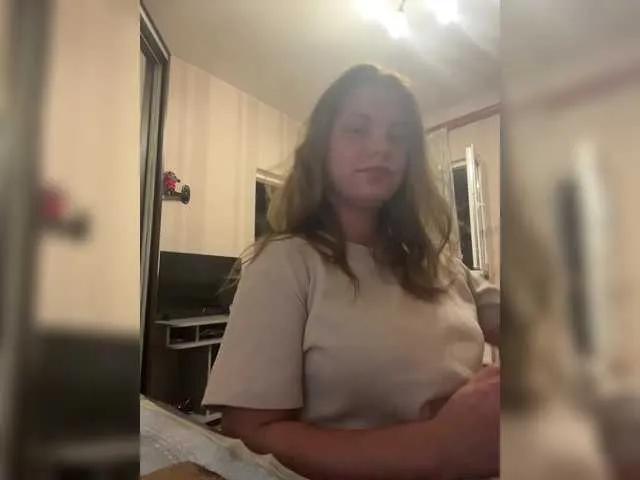 Dollye from BongaCams