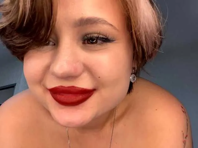 DomoniqueEdnie from BongaCams