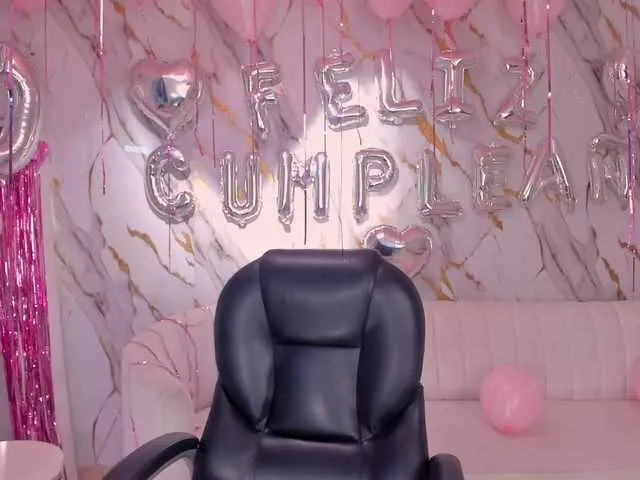 DonnaStonne from BongaCams