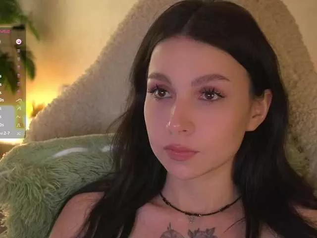 DrammaQueennnn from BongaCams