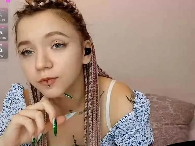 EleanorBaker from BongaCams
