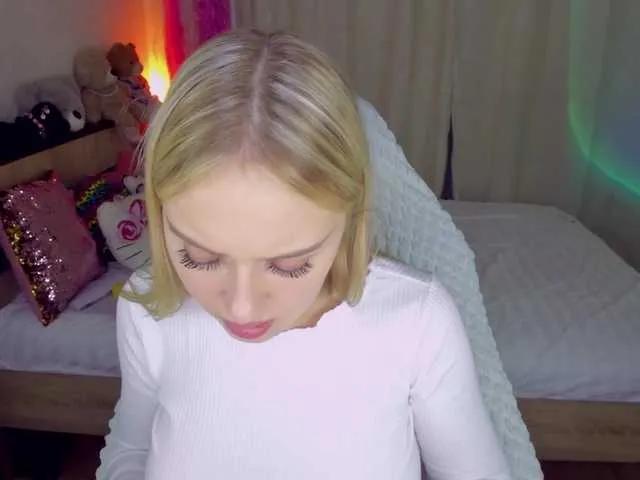 ElinaOcean from BongaCams is Freechat